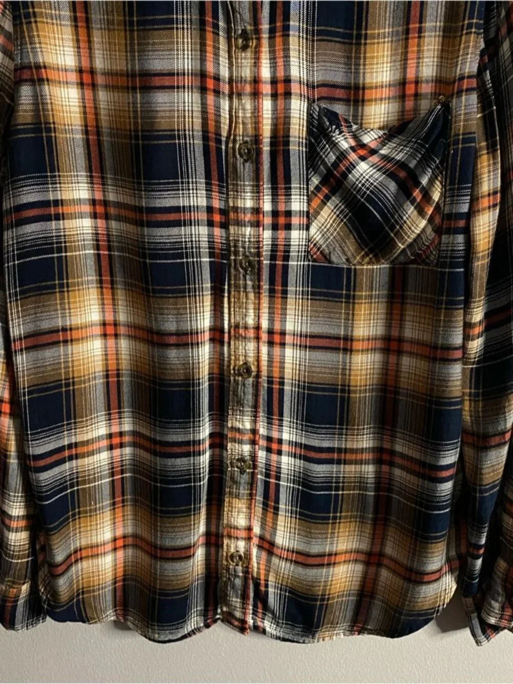 Abercrombie & Fitch Women's Soft and Cozy Casual Plaid Button-Down Shirt